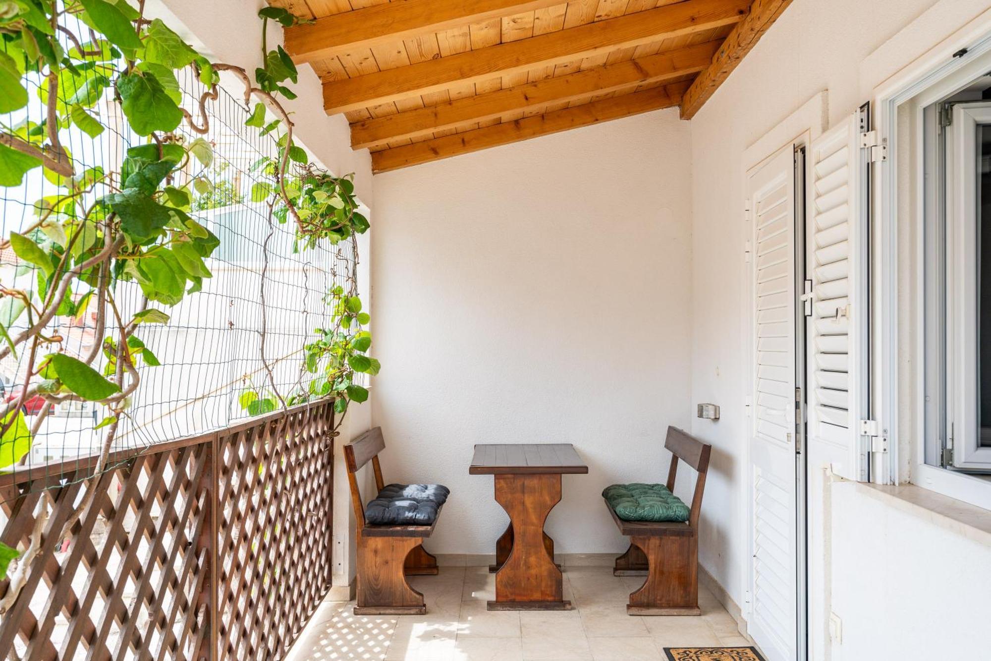 Feather Studio Apartment - Free Private Parking - Self Check-In Dubrovnik Kültér fotó
